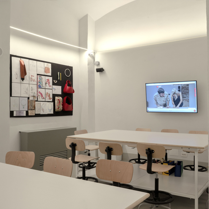 Accademia Costume and Moda