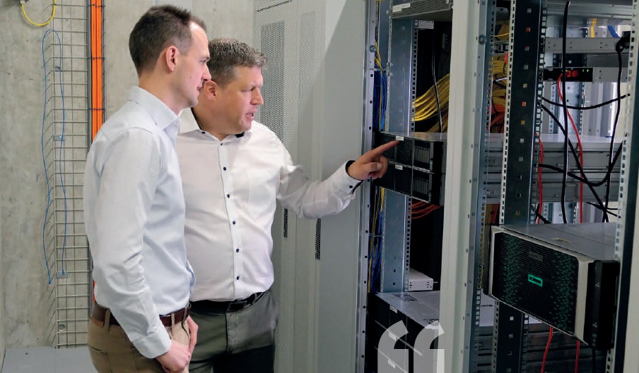 mobile opening a smart locker