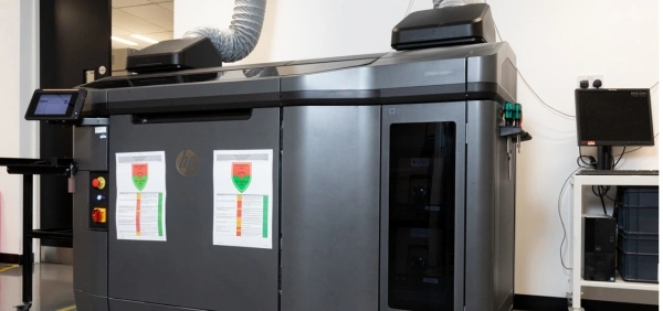 HP Jet Fusion 3D 4200 printer, in the Ricoh 3D production area.